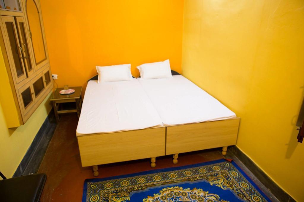 Paradise Inn Guest House Benares Kamer foto