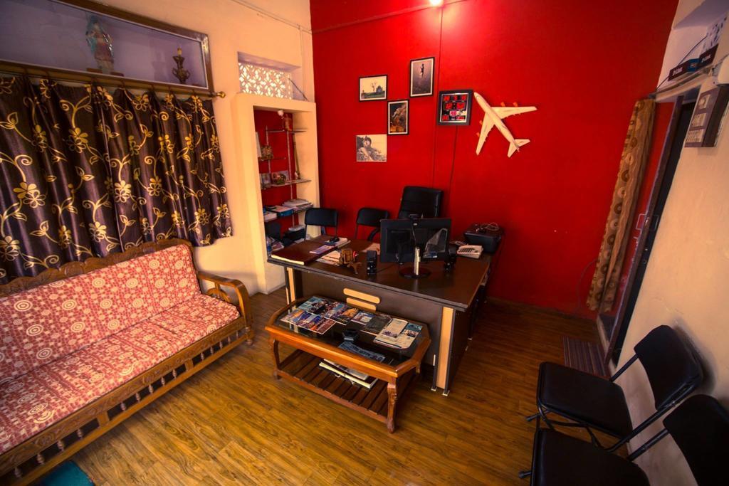 Paradise Inn Guest House Benares Buitenkant foto