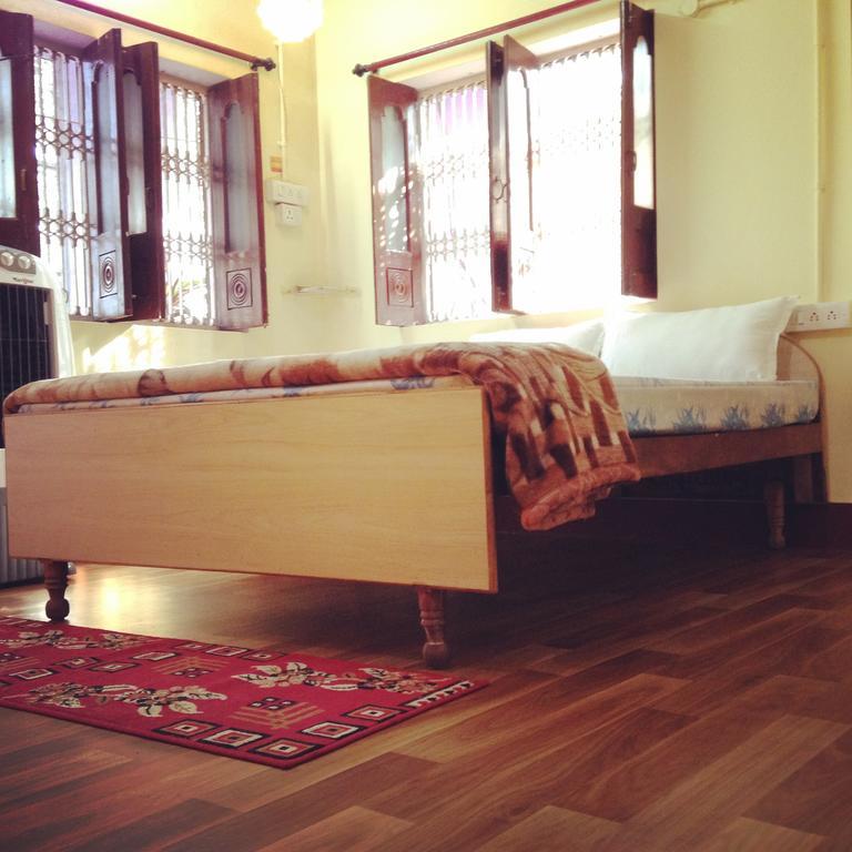 Paradise Inn Guest House Benares Buitenkant foto