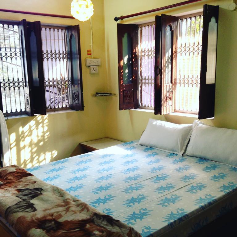 Paradise Inn Guest House Benares Buitenkant foto